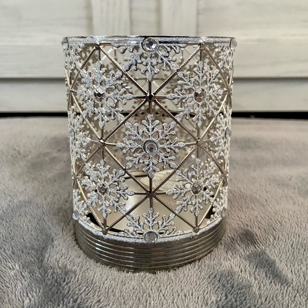 Bath & Body Works Snowflake Single Wick Candle Holder